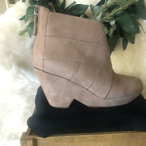 Eileen Fisher Dream leather wedge bootie sz 8.5 - Picture 3 of 8